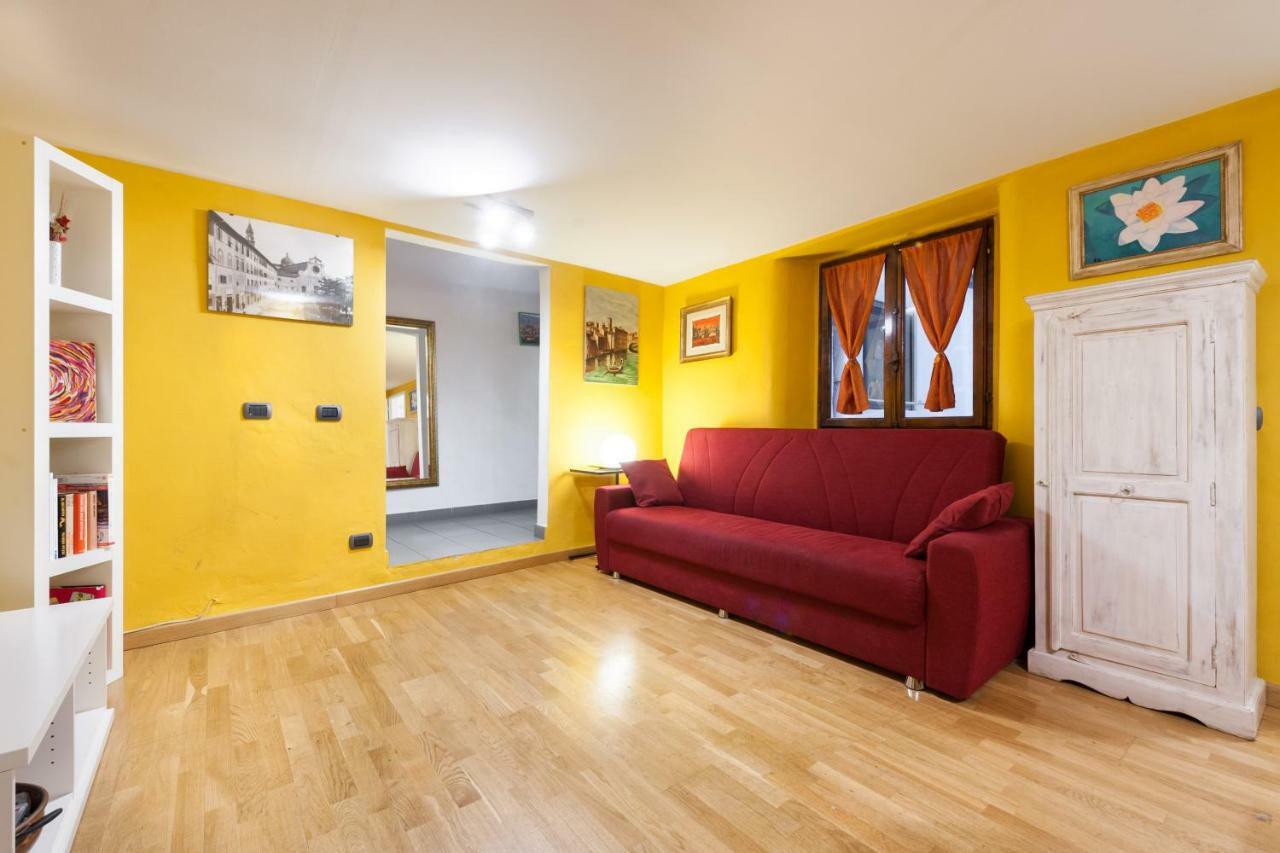 Like A Local In Oltrarno Apartment Firenze Bagian luar foto